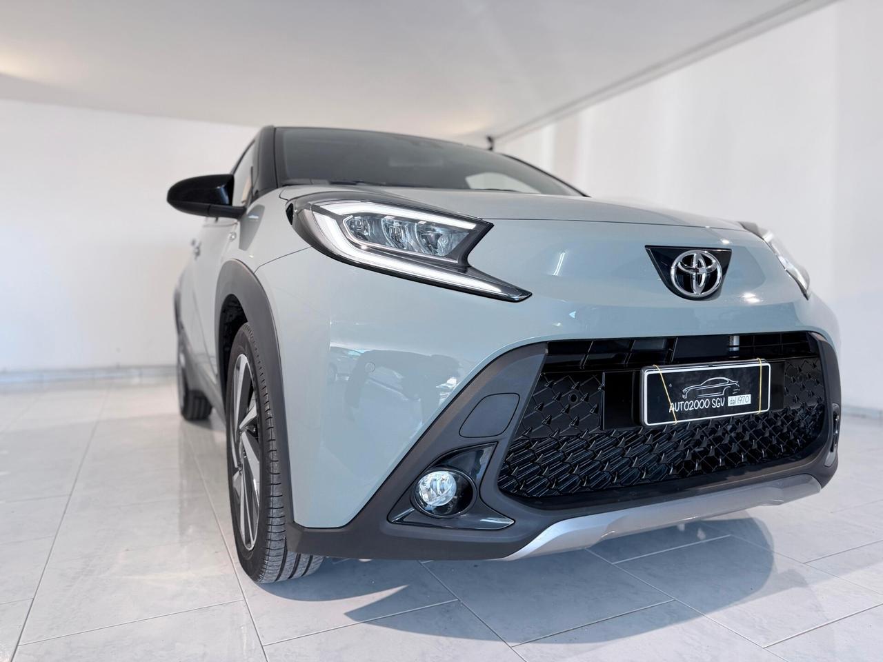 TOYOTA AYGO X LOUNGE NEOPATENTATI