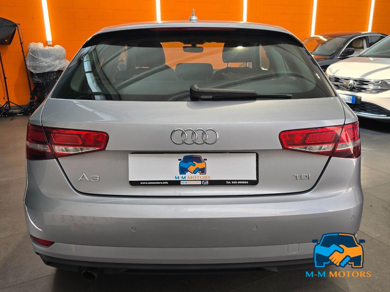 Audi A3 3 Porte A3 1.6 tdi Sport 110cv s-tronic