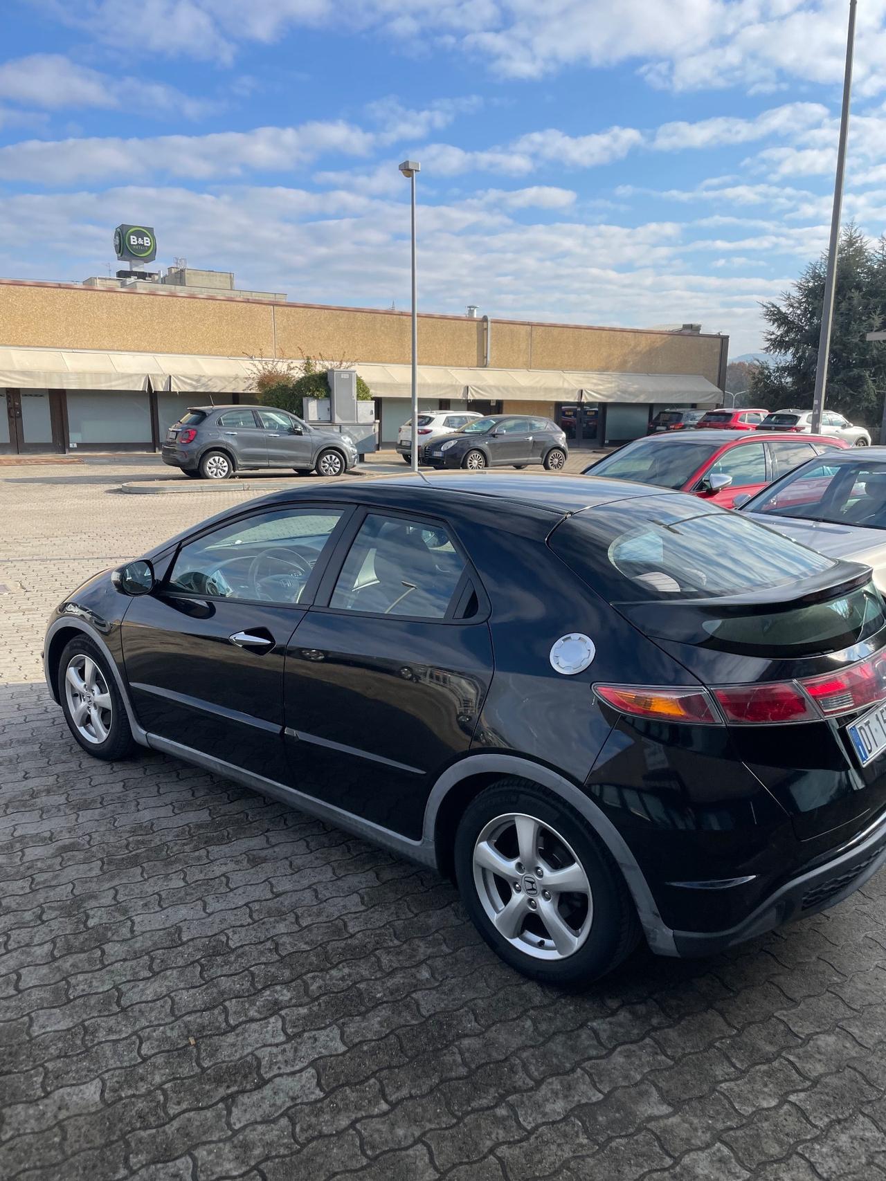 Honda Civic 1.4 i-DSi 5p. Elegance LE