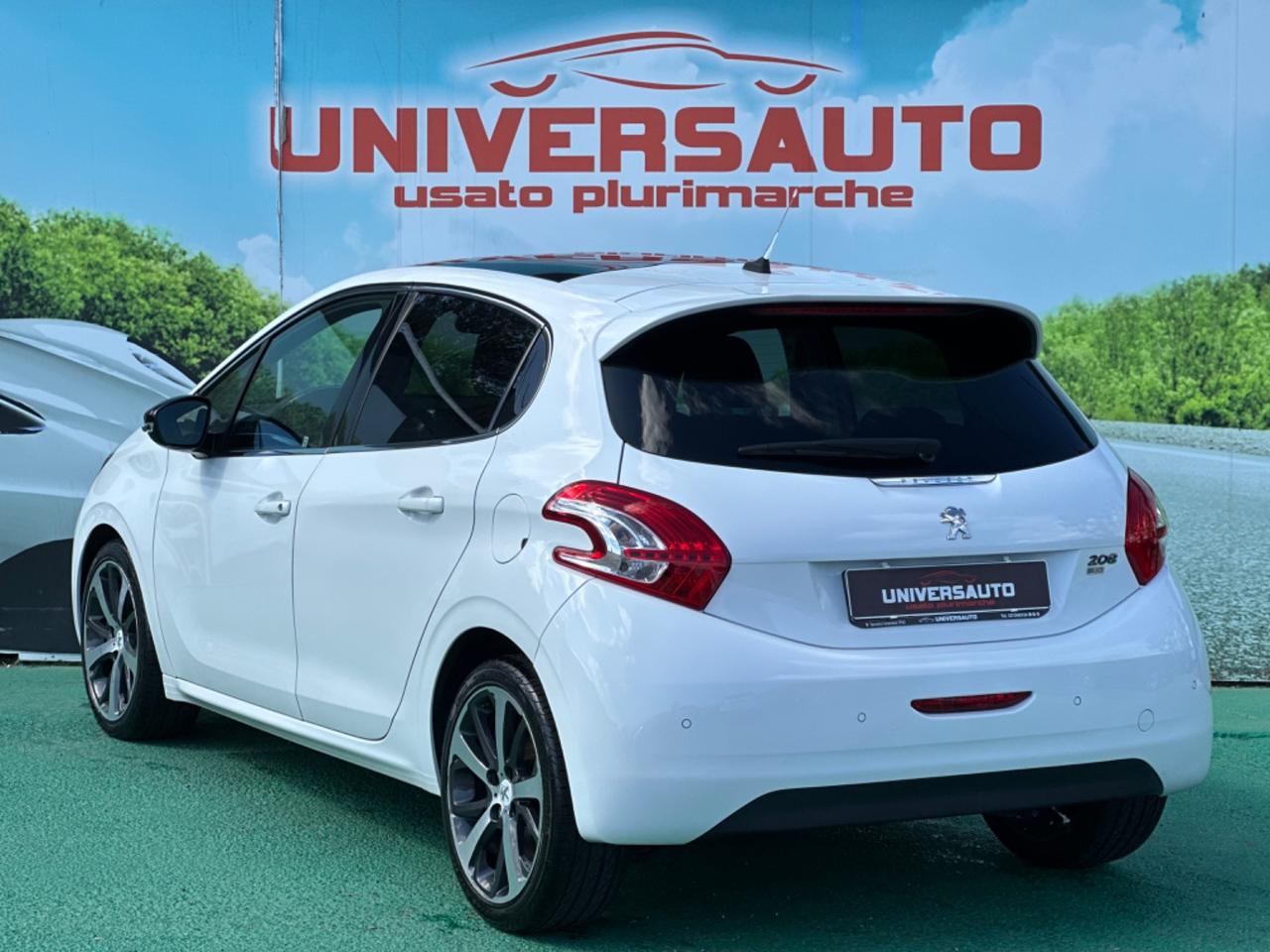 Peugeot 208 1.6 e-HDI 115cv Allure 2012