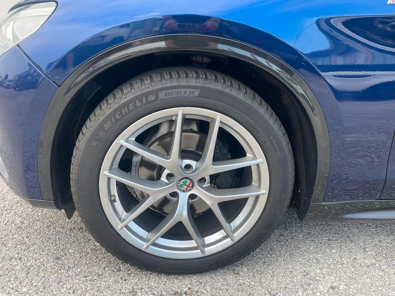 Alfa Romeo Stelvio 2.2 Turbodiesel 210 CV AT8 Q4 Ti