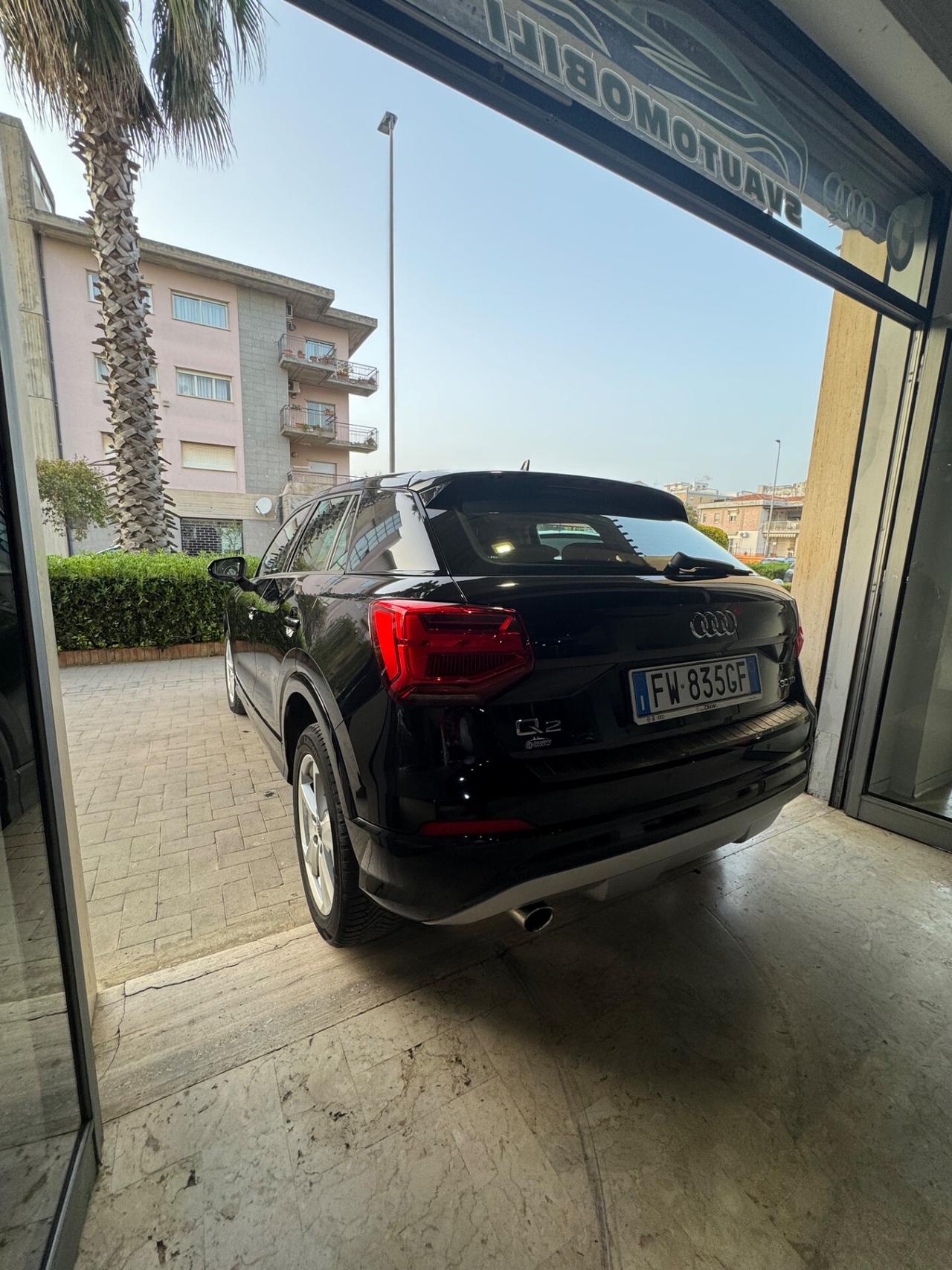 Audi Q2 30 TDI Identity Black