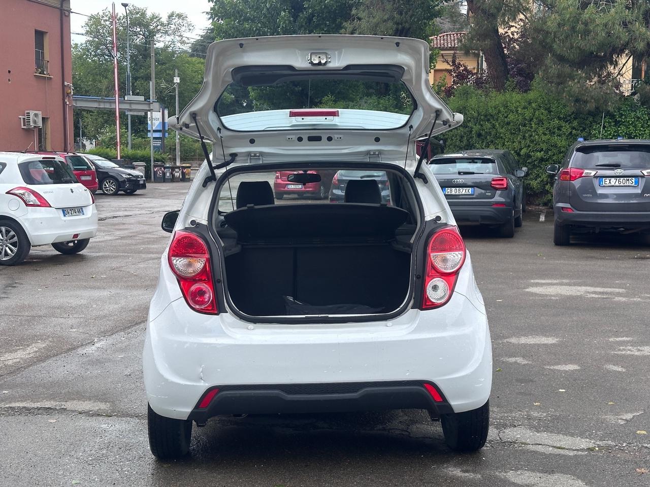 Chevrolet Spark 1.0 LT GPL scade 2033 Neopatentati