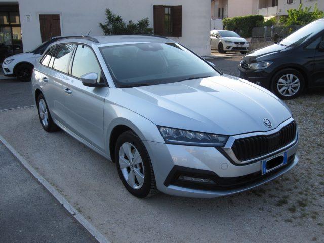 SKODA Octavia 2.0 TDI EVO SCR 150 CV DSG Wagon Executive