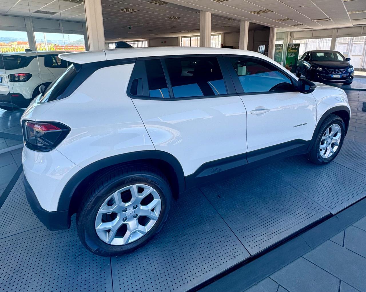 Jeep Avenger 1.2 Turbo 100 CV Altitude