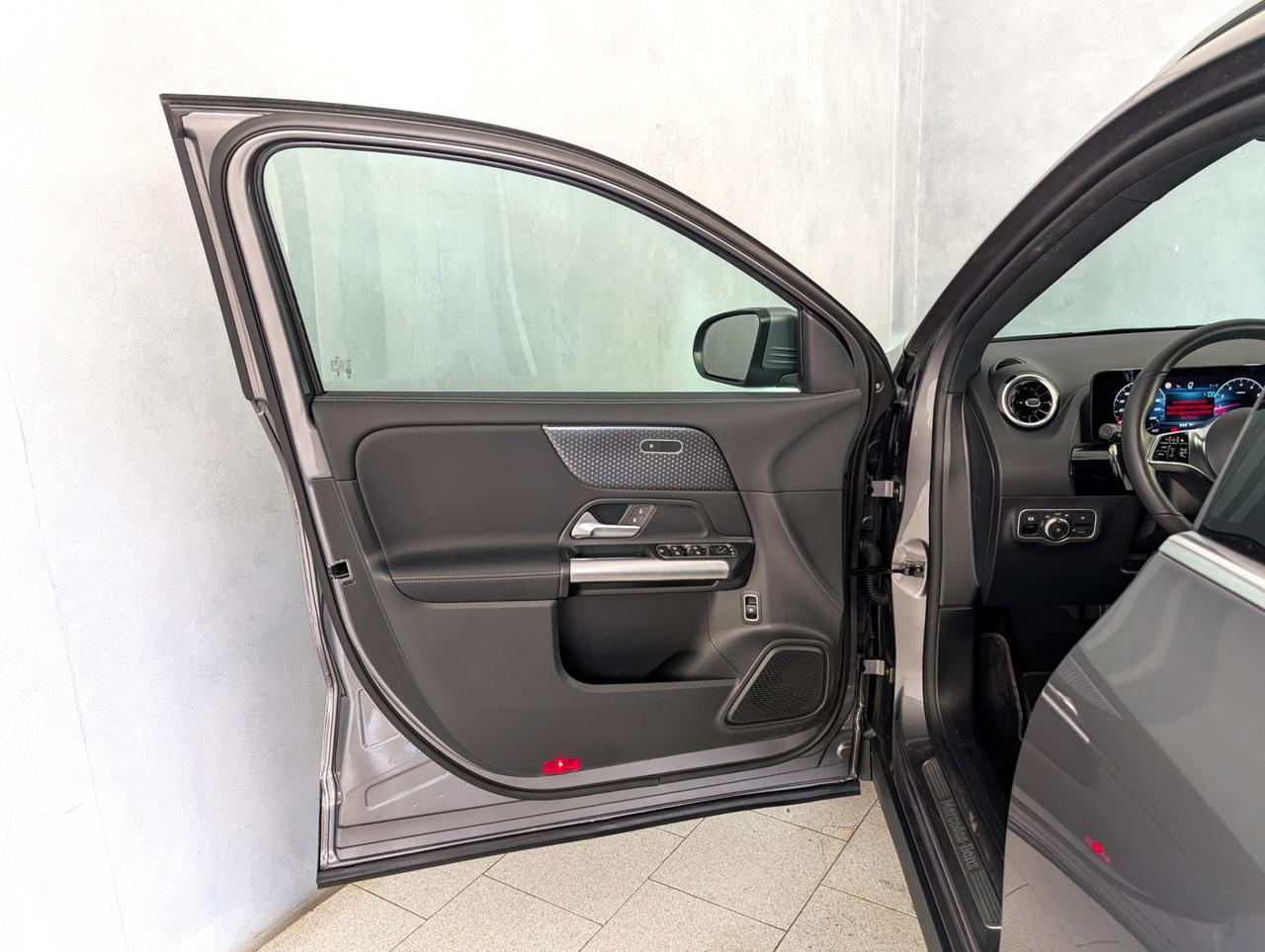 Mercedes-Benz 200 Automatic Progressive Advanced