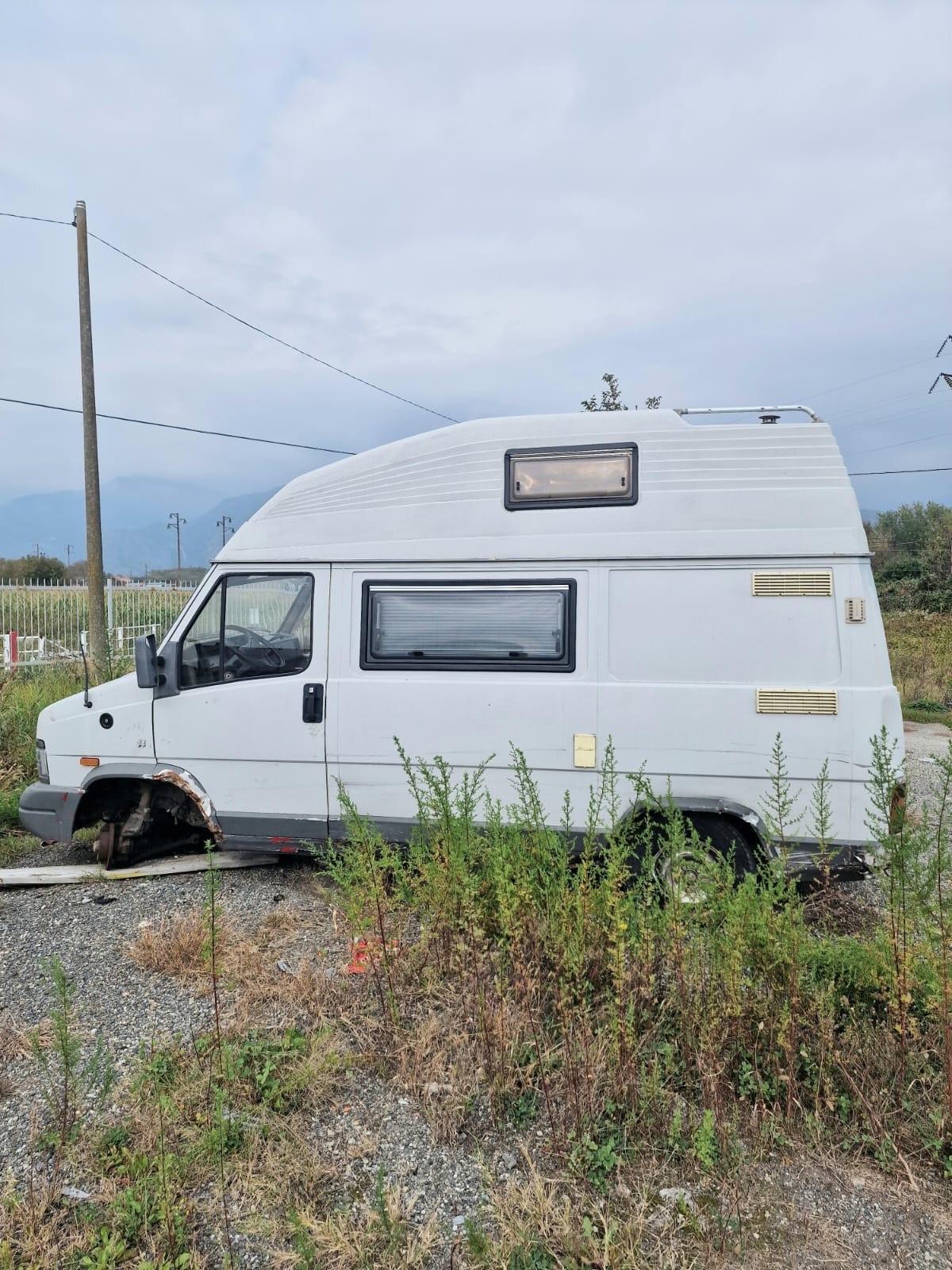 938 camper puro fiat 290 sinistrato del 1991 in saldo