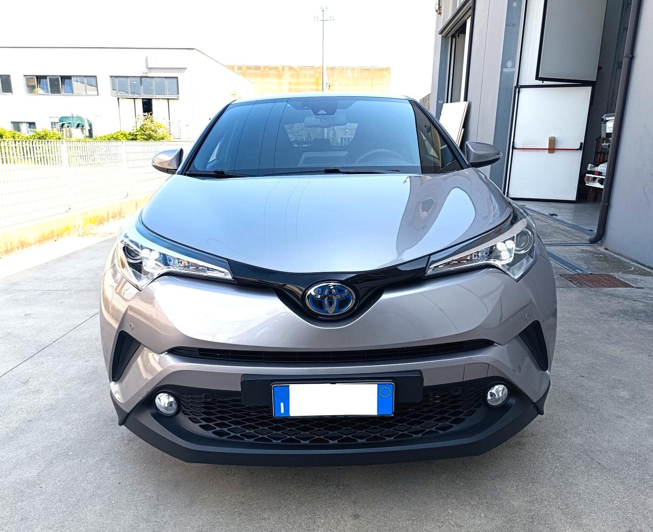 Toyota C-HR 1.8 Hybrid E-CVT Active
