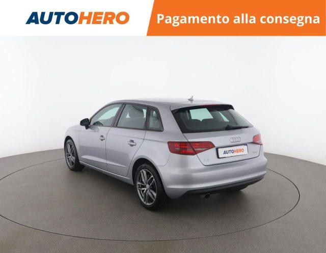 AUDI A3 SPB 1.2 TFSI 110 CV Attraction