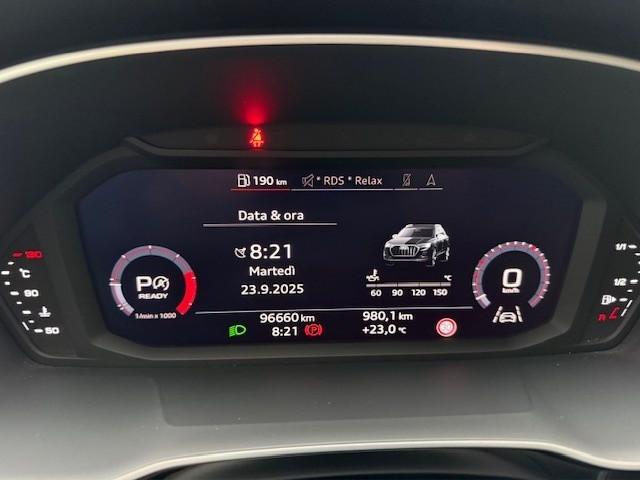 AUDI Q3 35 2.0 tdi Business s-tronic