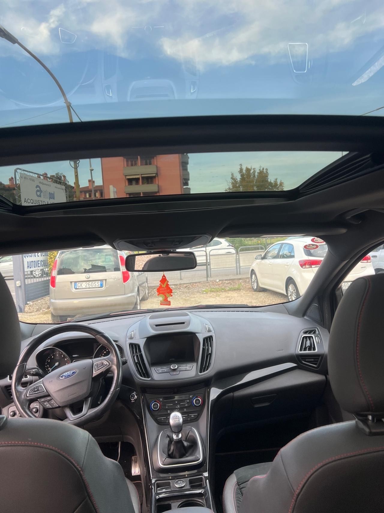 Ford Kuga 1.5 EcoBoost 120 CV S&S 2WD ST-Line