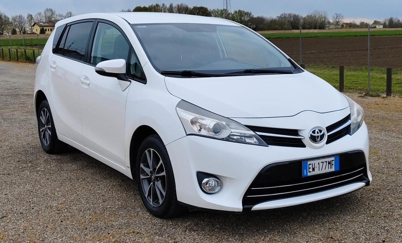 Toyota Verso 1.6 D-4D Style 7 posti