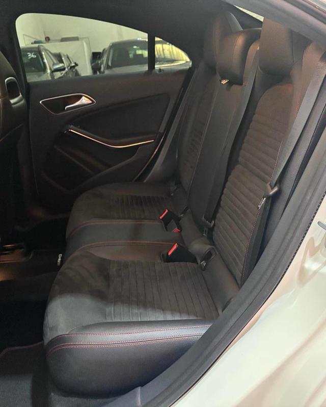 MERCEDES-BENZ CLA 200 d 4Matic Automatic Premium * TAGLIANDI MERCEDES *