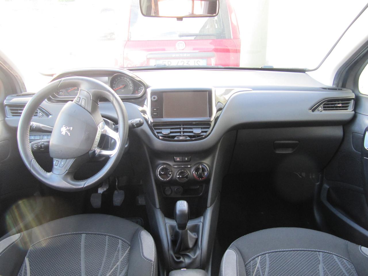 Peugeot 208 1.4 HDi 68 CV 5 porte Allure