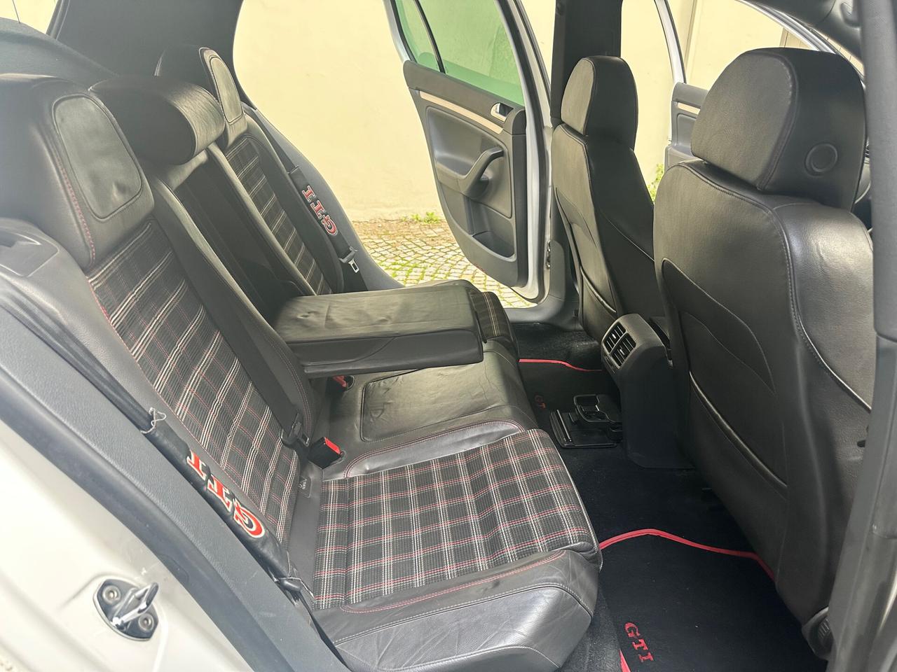 Volkswagen Golf GTI 2.0 16V TFSI *Edition 30*