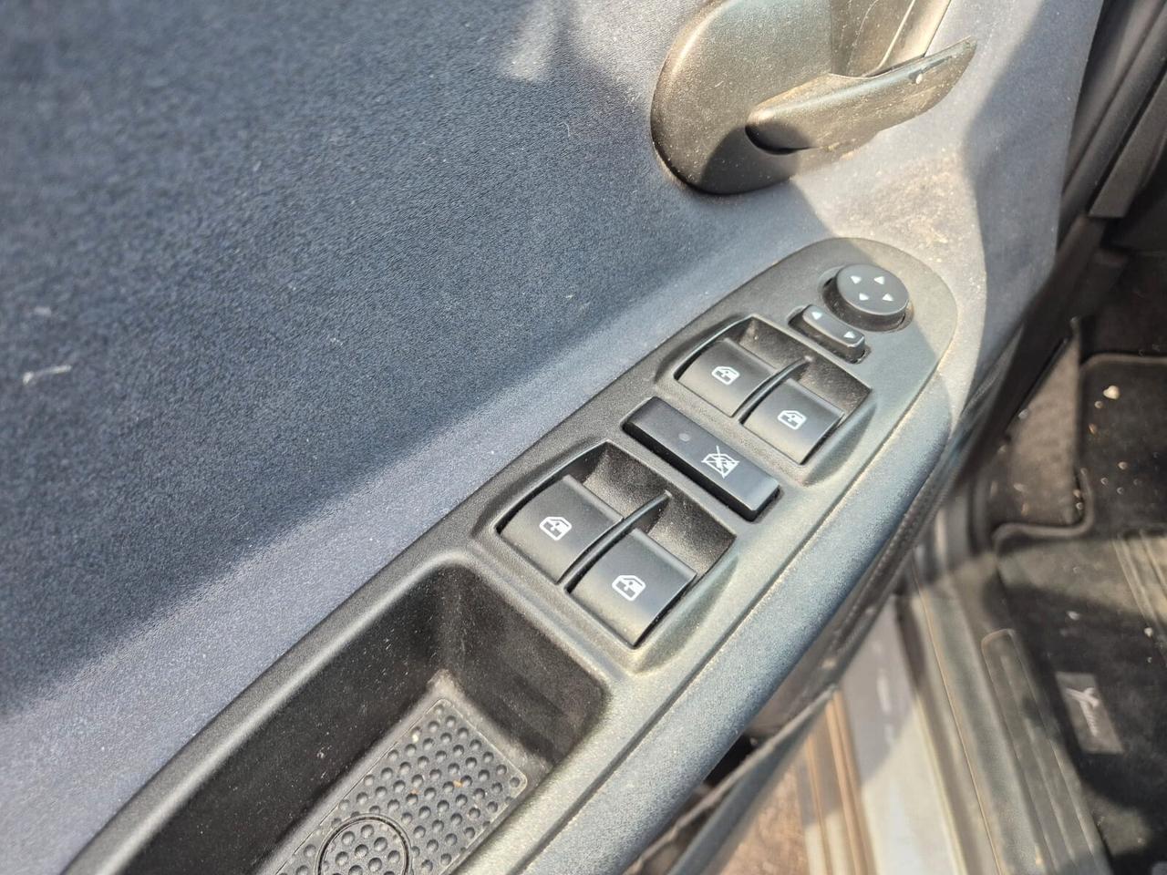 Lancia Ypsilon 1.0 FireFly 5 porte S&S Hybrid Gold