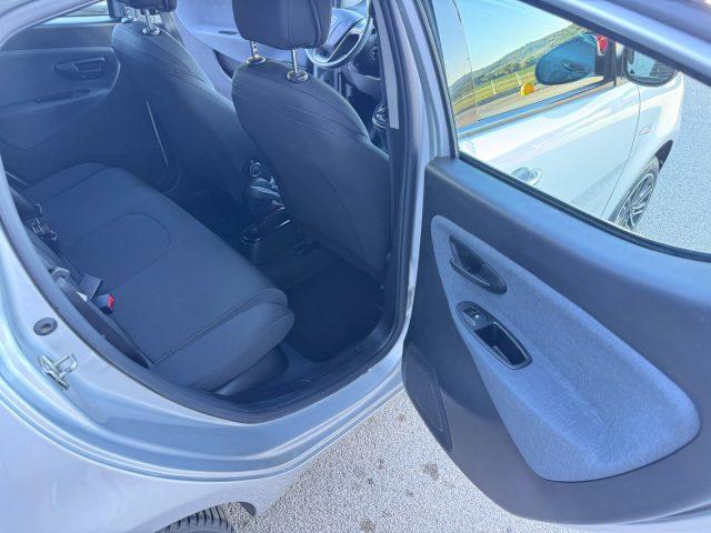 LANCIA Ypsilon 1.0 FireFly 5p Hybrid Ecochic Gold IVA ESPOSTA