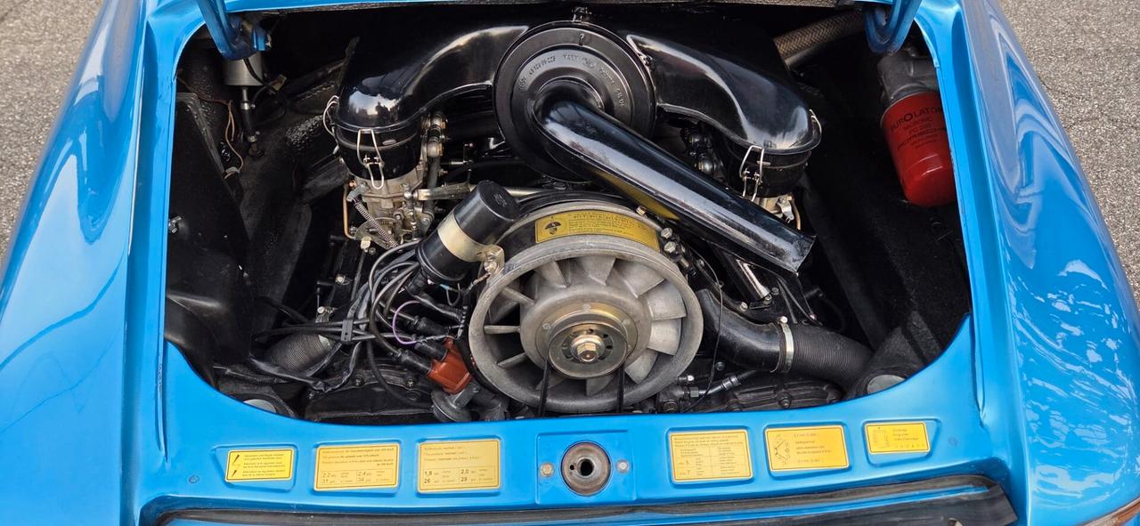 Porsche 911 2400T Targa Asi Restauro Ölklappe