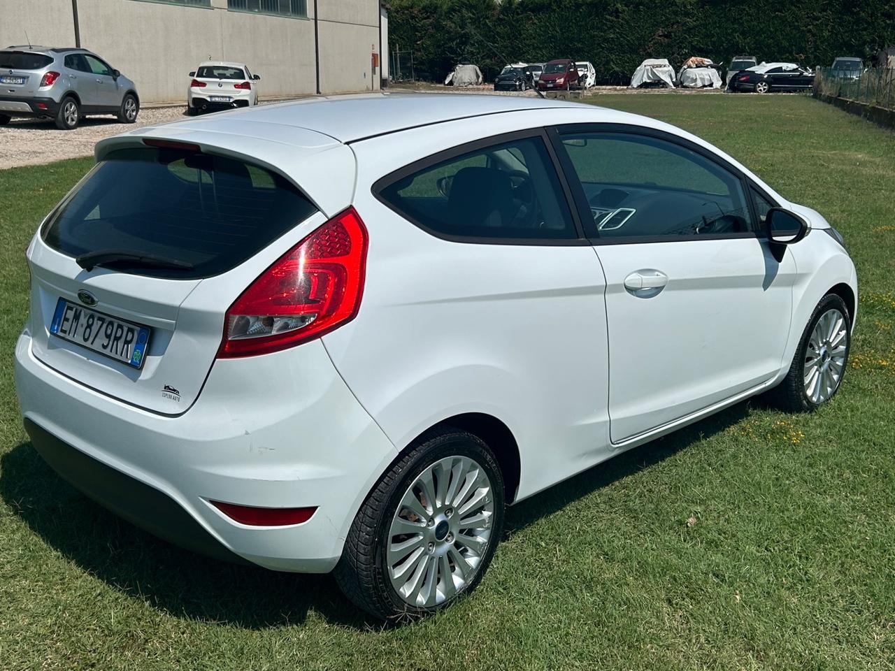 Ford Fiesta 1.4 TDCi 70CV 3 porte Titanium