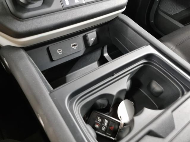 LAND ROVER Defender 110 2.0 SD4 AWD Auto S