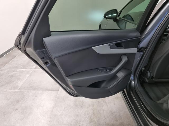 AUDI A4 Avant 45 TFSI quattro S tronic S LINE