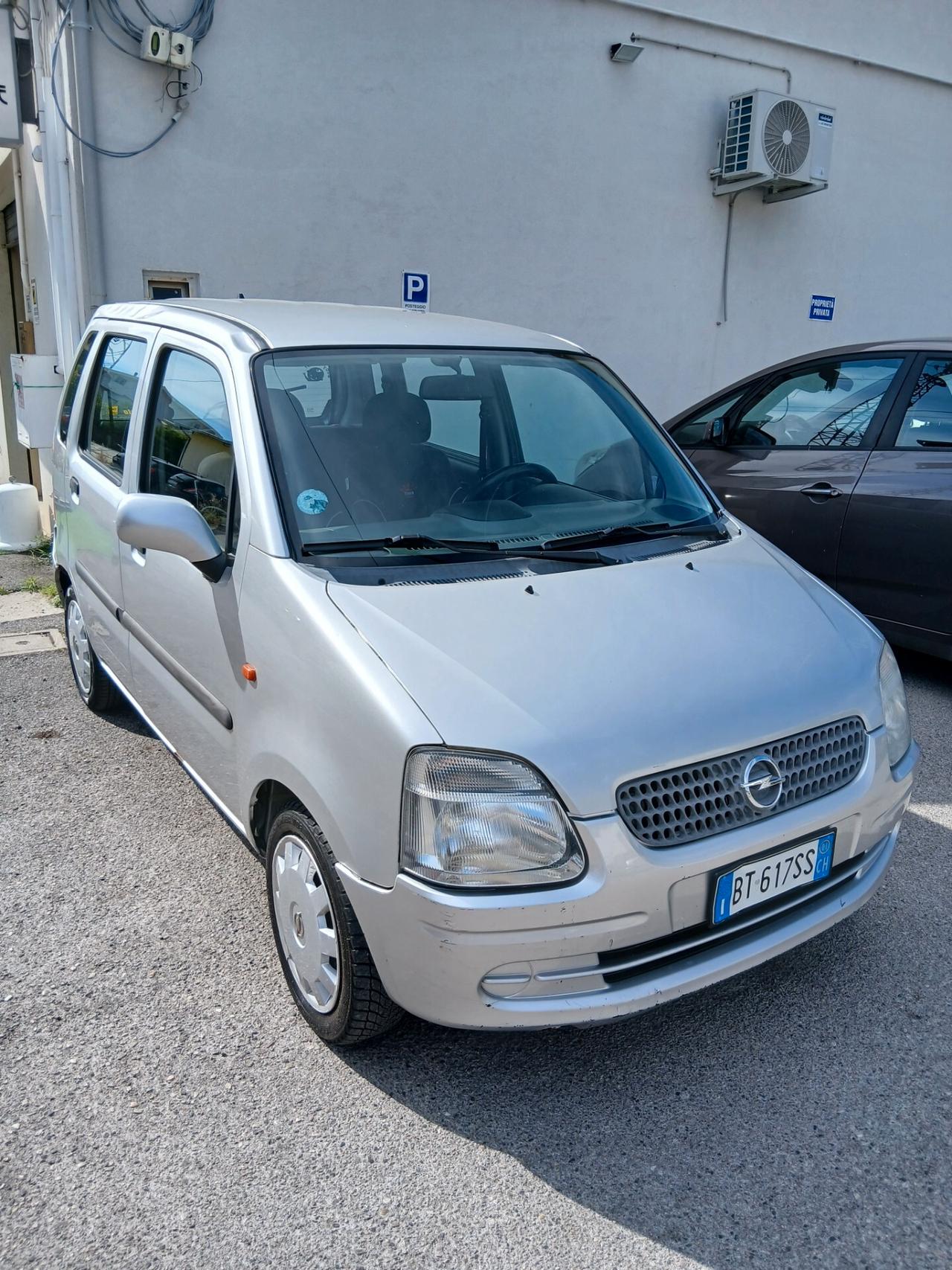 Opel Agila 1.0 12V