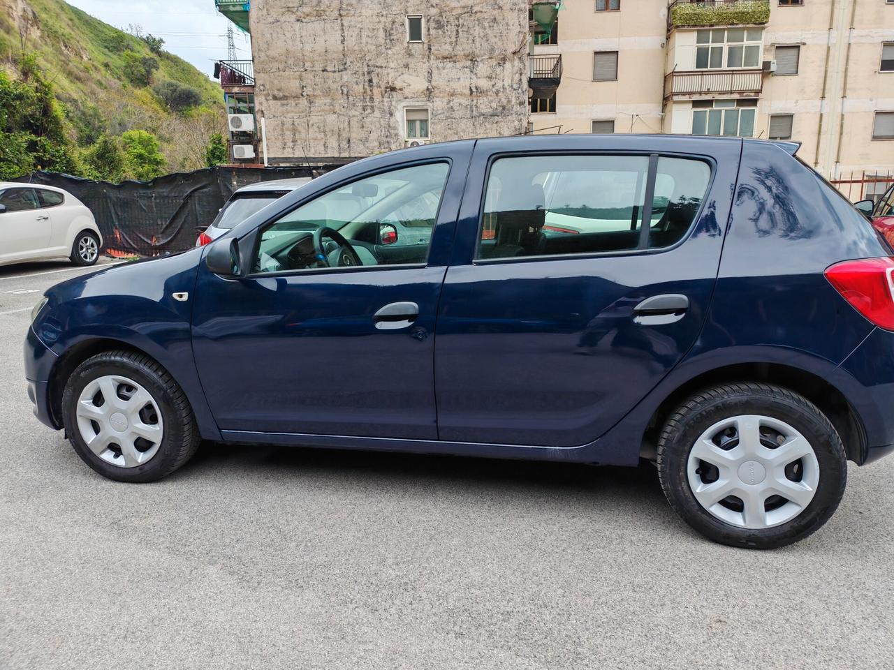 Dacia Sandero 1.2 GPL DI SERIE NESSUN LAVORO DA FARE