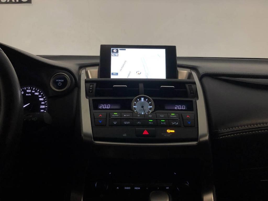 Lexus NX 300 300 2.5 Hybrid Executive 4WD CVT
