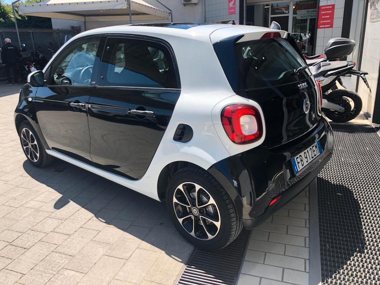 Smart ForFour 70 1.0 Passion