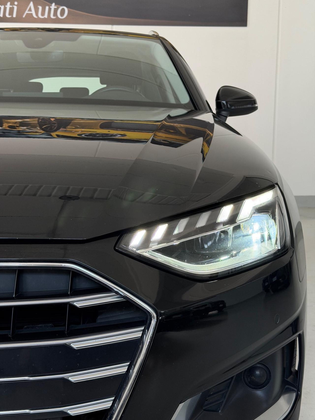 Audi A4 Avant 40 TDI quattro S tronic Business Advanced