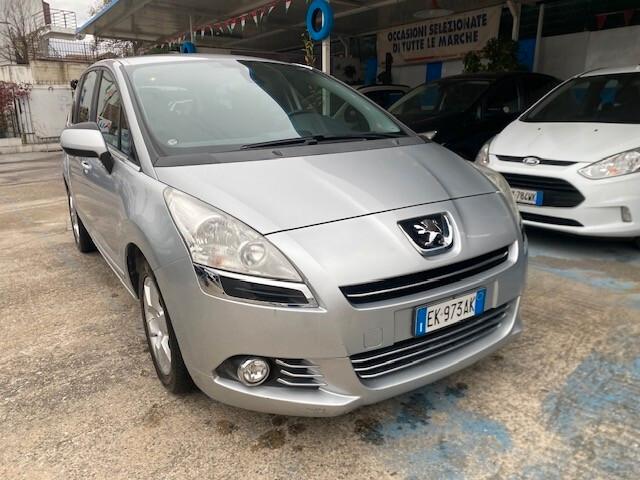 Peugeot 5008 1.6 HDi 112CV Family