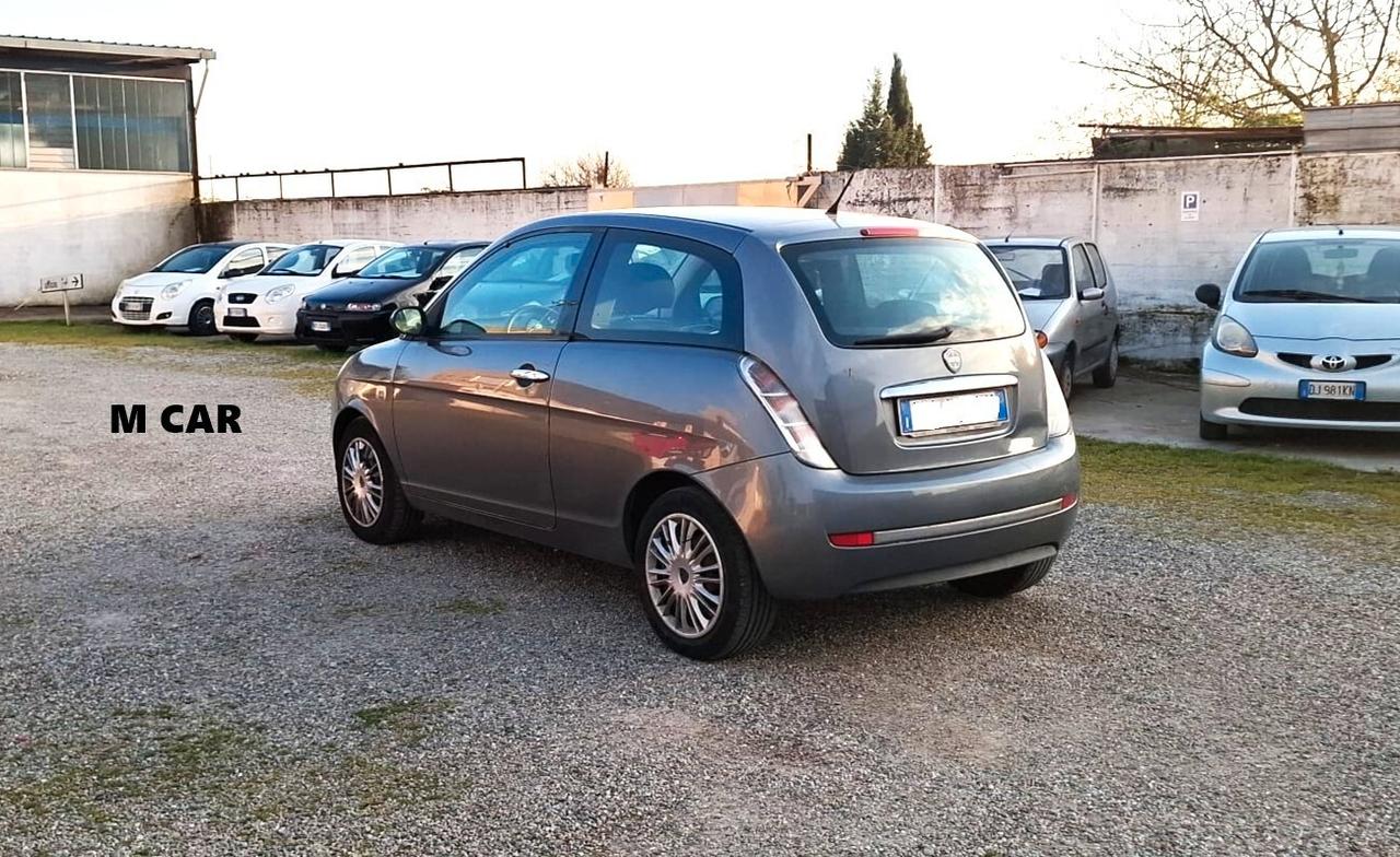 Lancia Ypsilon 1.2 Argento