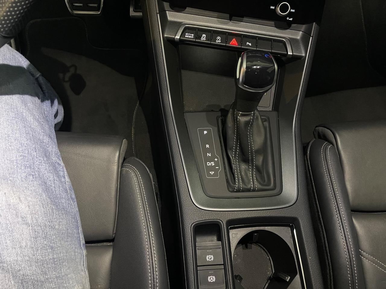 Audi Q3 SPB Sportback 35 TFSI S tronic line edition Interior