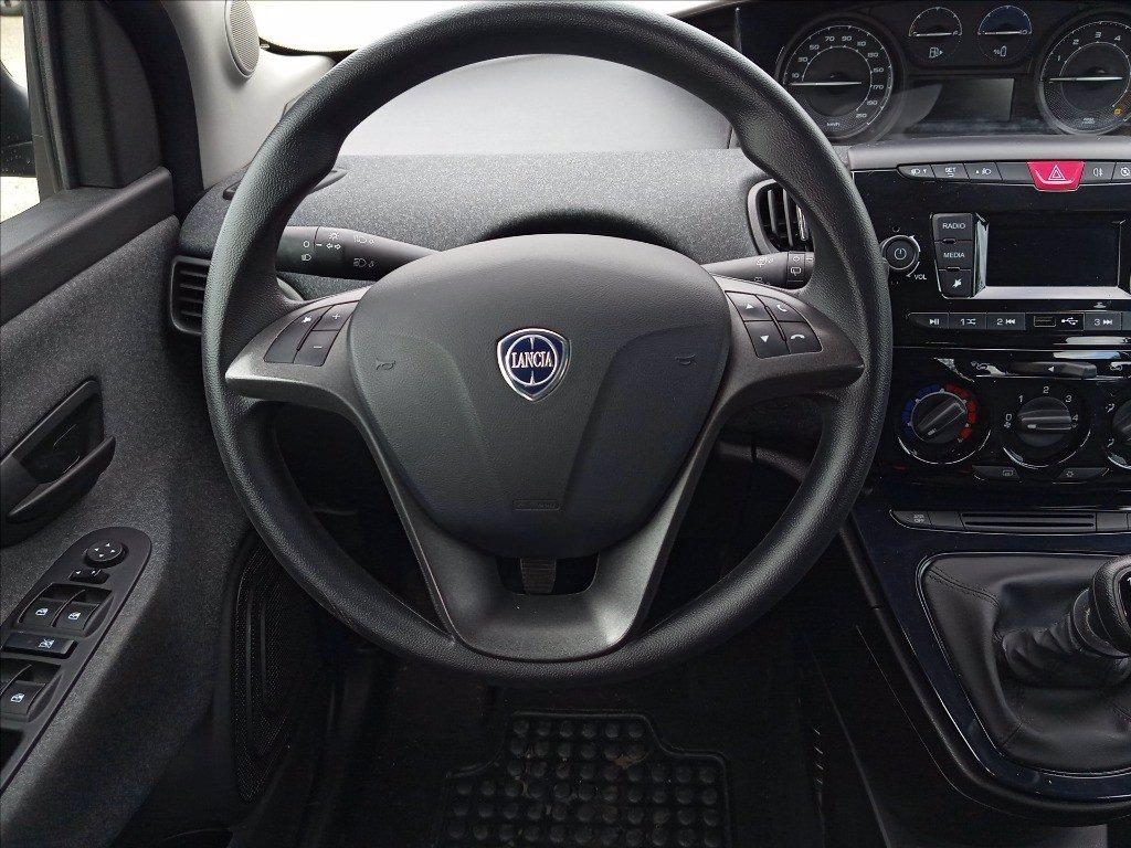 LANCIA Ypsilon 1.0 firefly hybrid Silver Plus s&s 70cv del 2023