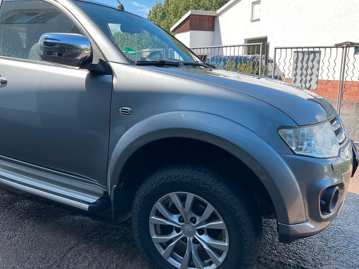 Mitsubishi L200 2.5 DI-D/178CV DC Intense Plus DPF