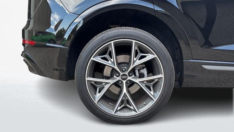 Audi Q8 50 3.0 V6 TDI mHEV quattro tiptronic