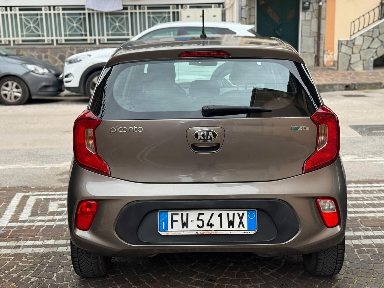 Kia Picanto 1.0 12V EcoGPL 5 porte Cool