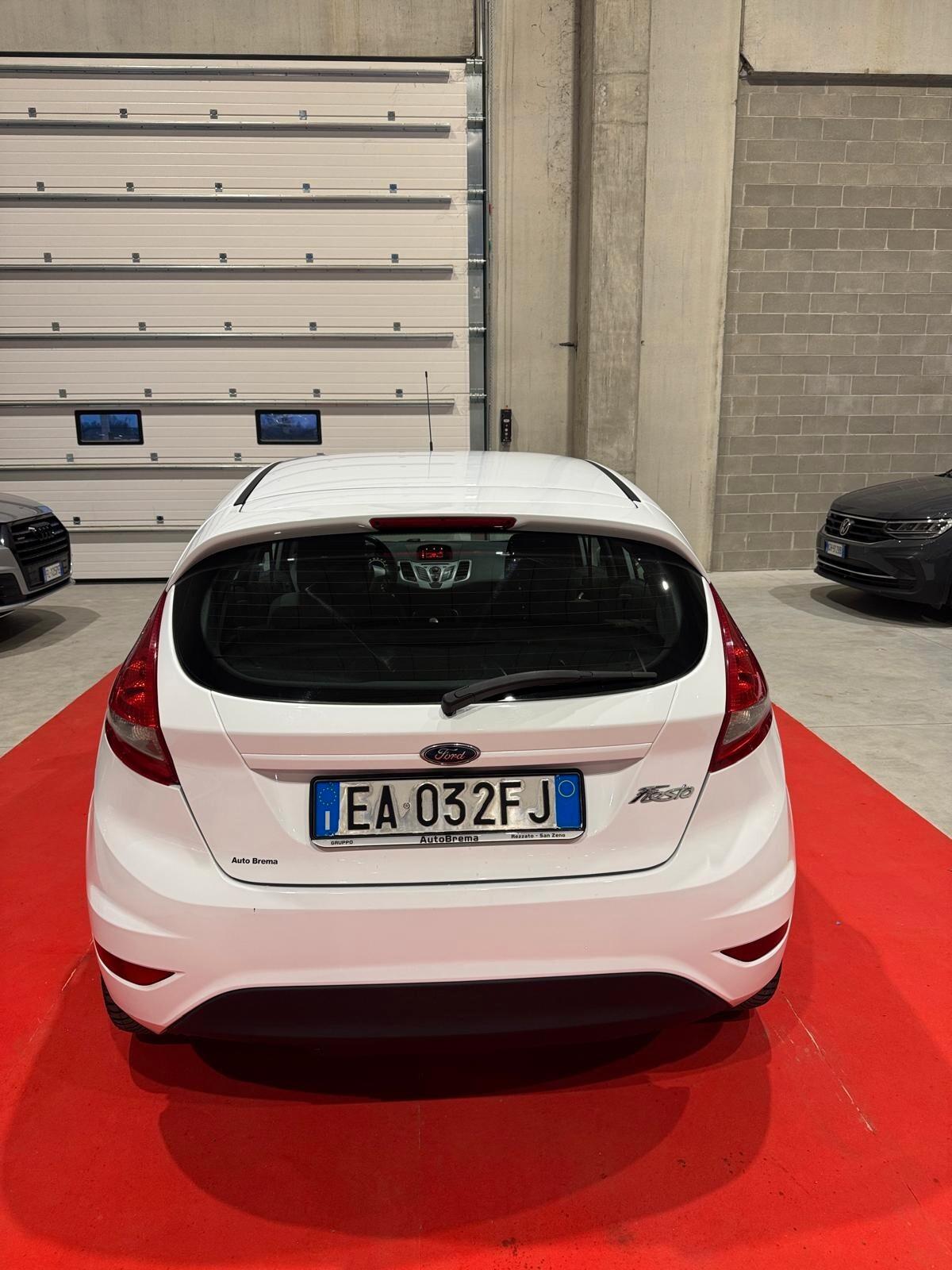 Ford Fiesta 1.4 5 porte Bz.- GPL Titanium