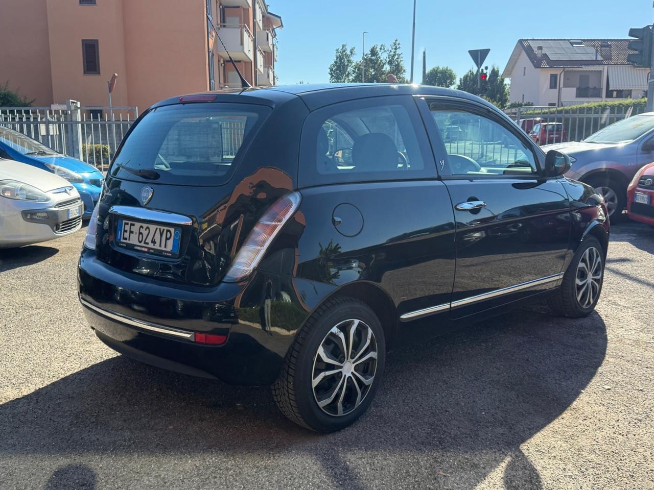 Lancia Ypsilon 1.2 69 CV Elle