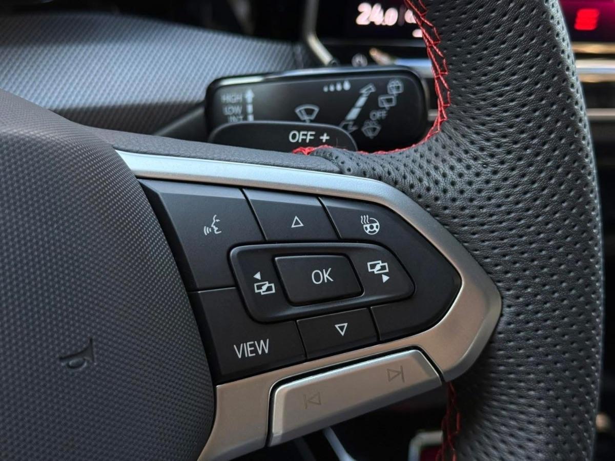 New Volkswagen Golf 8.5 GTI 2.0 TSI 265 CV