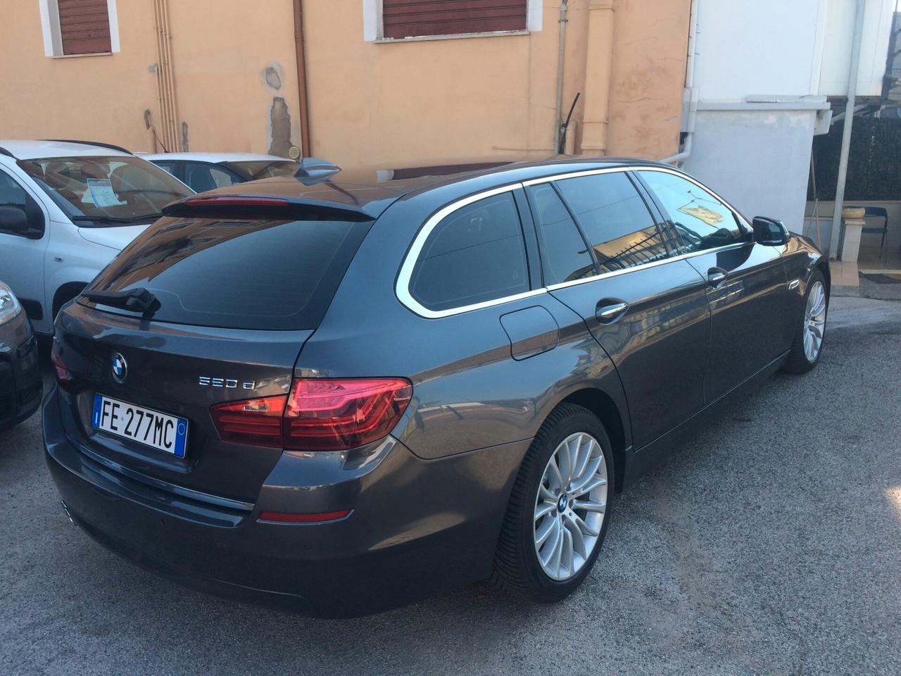 2016 Bmw 520d xDrive Luxury tagliandata con garanzia 12 mesi cambio e motore !!