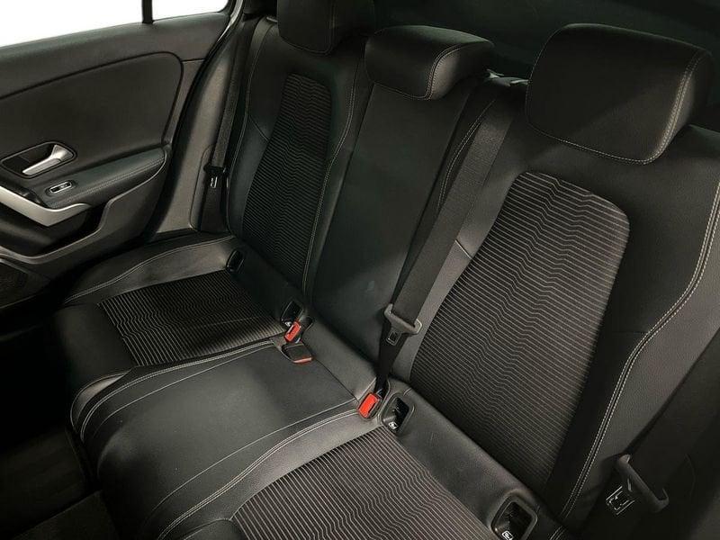 Mercedes-Benz Classe A A 180 d Sport Night edition auto
