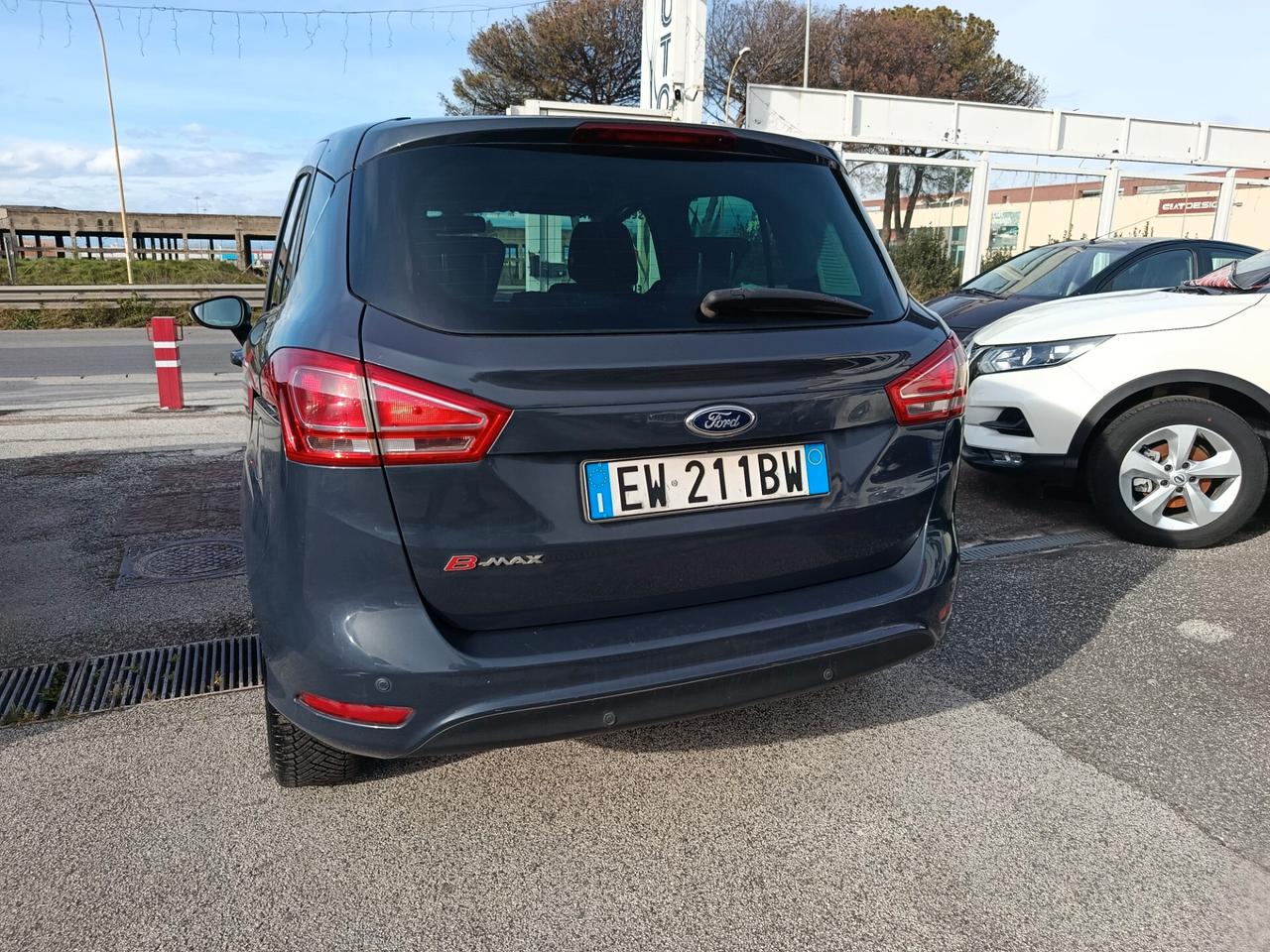 Ford B-Max 1.6 TDCi 95 CV Business Titanium