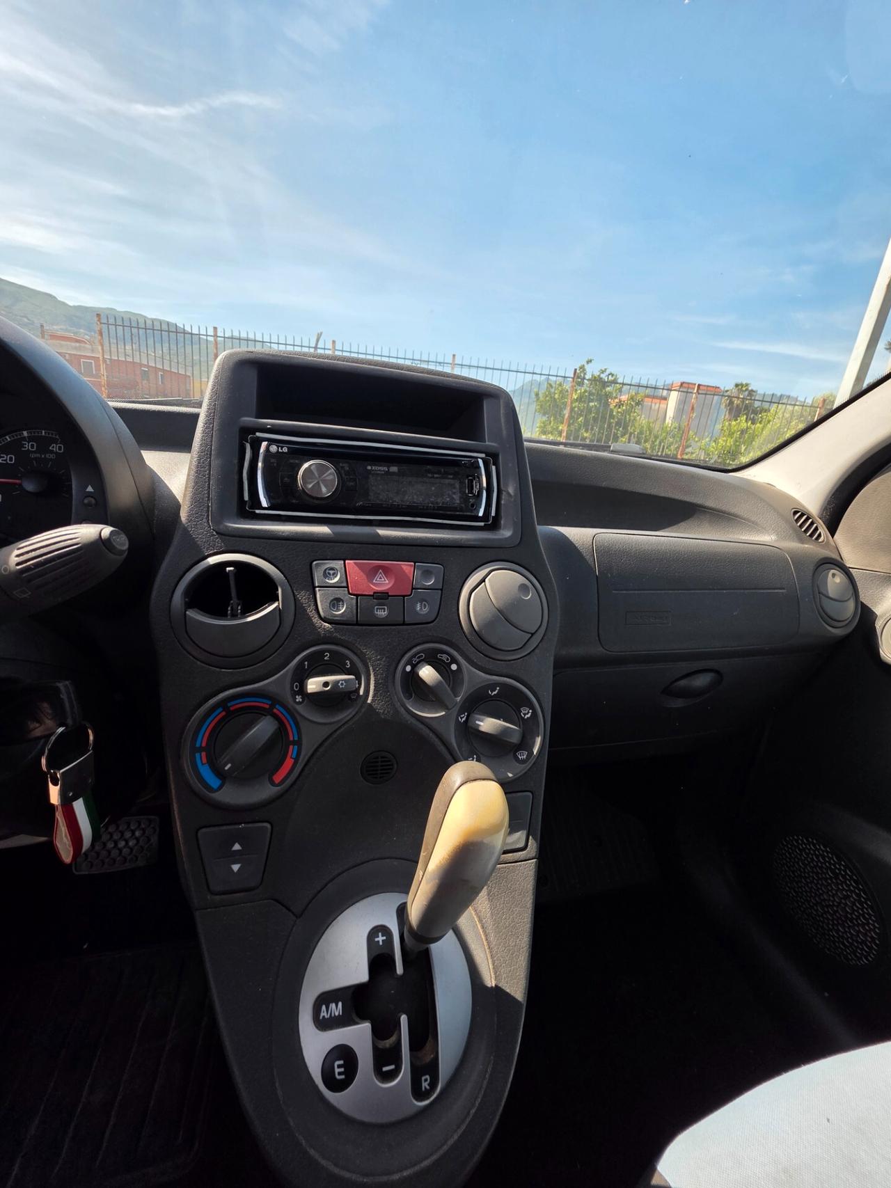 Fiat Panda 1.2 Dualogic
