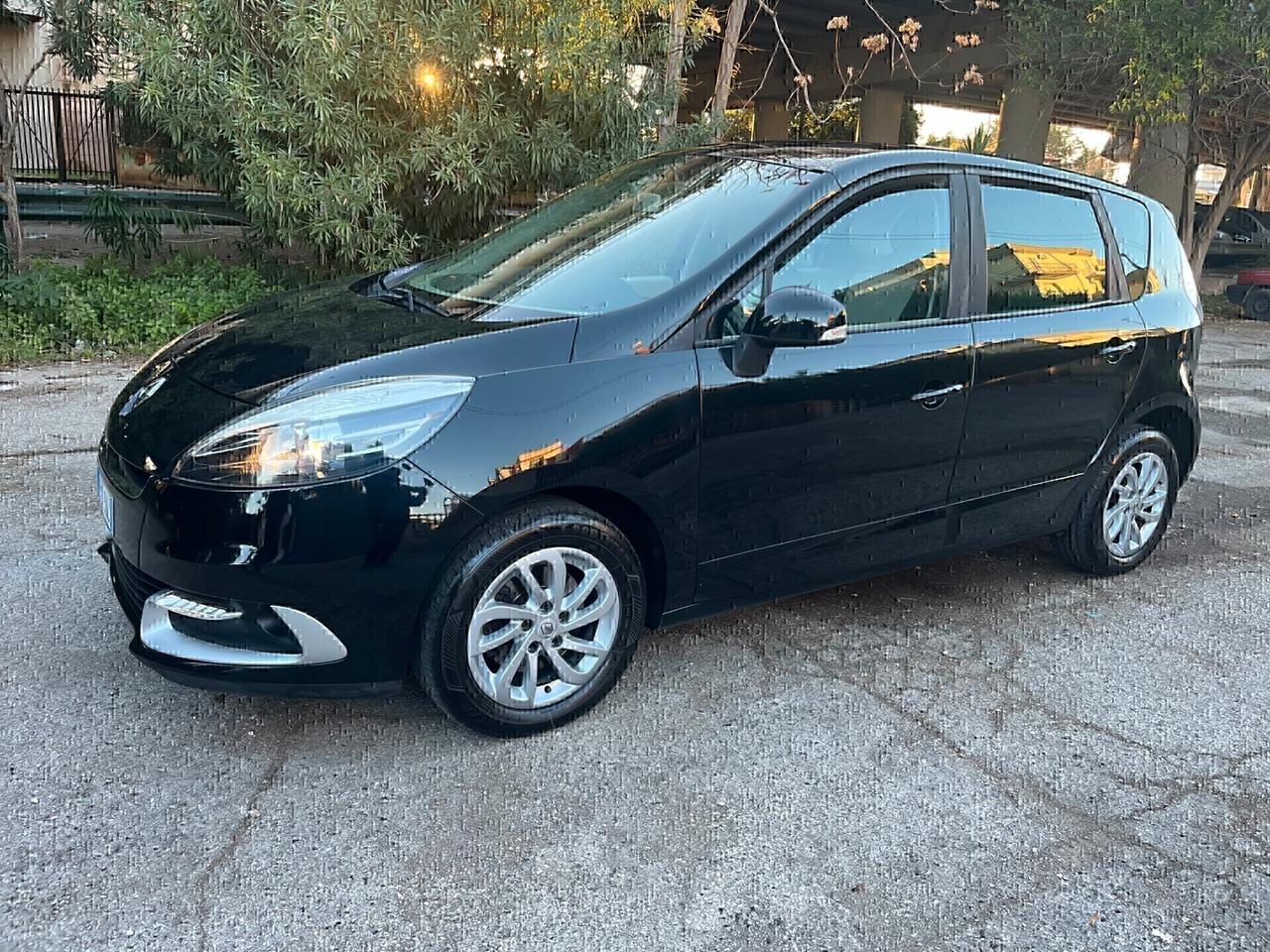 Renault Scenic 1.5dCI Bassi Consumi