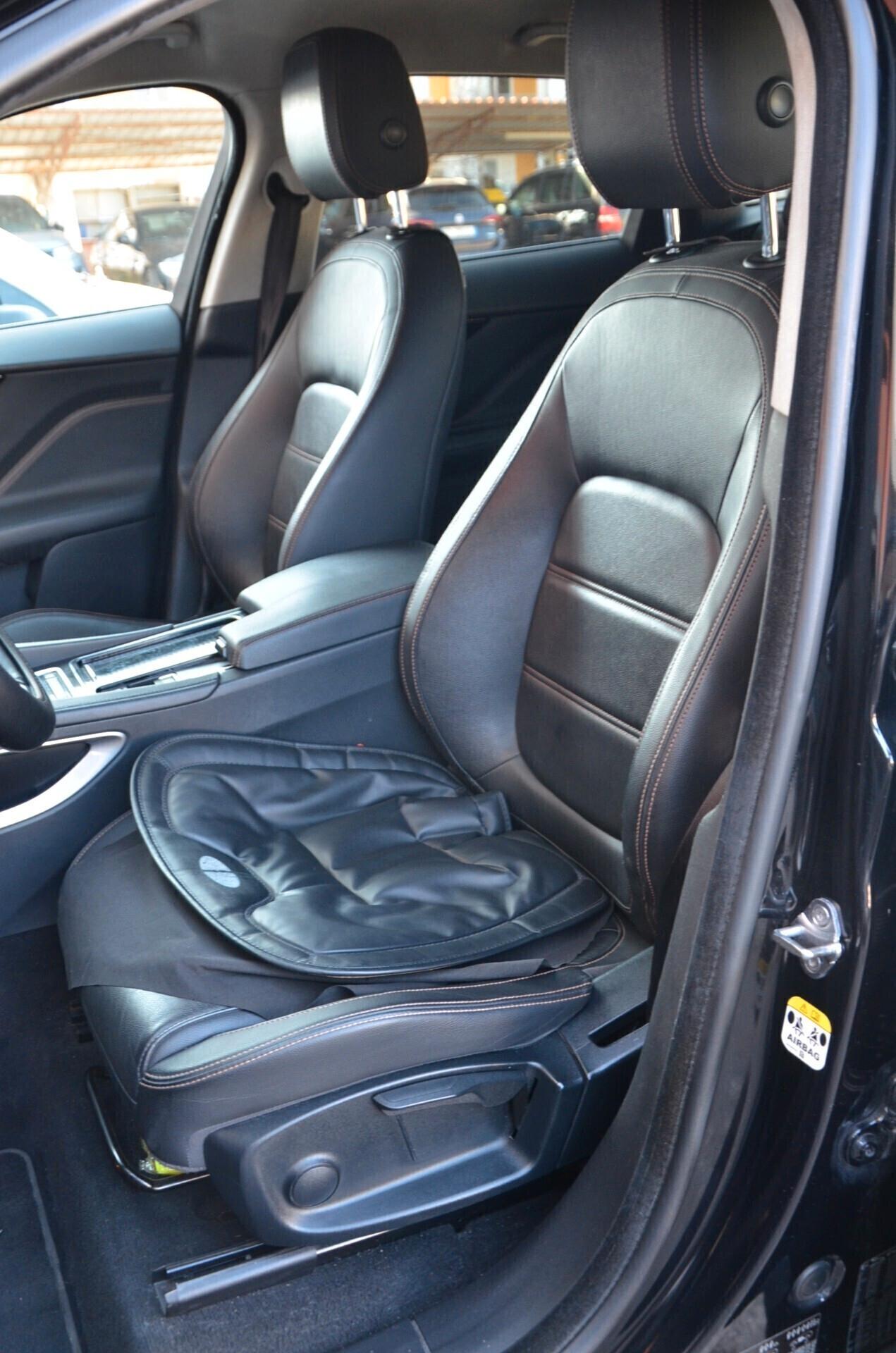 Jaguar F-Pace 2.0 D 180 CV AWD aut. Prestige