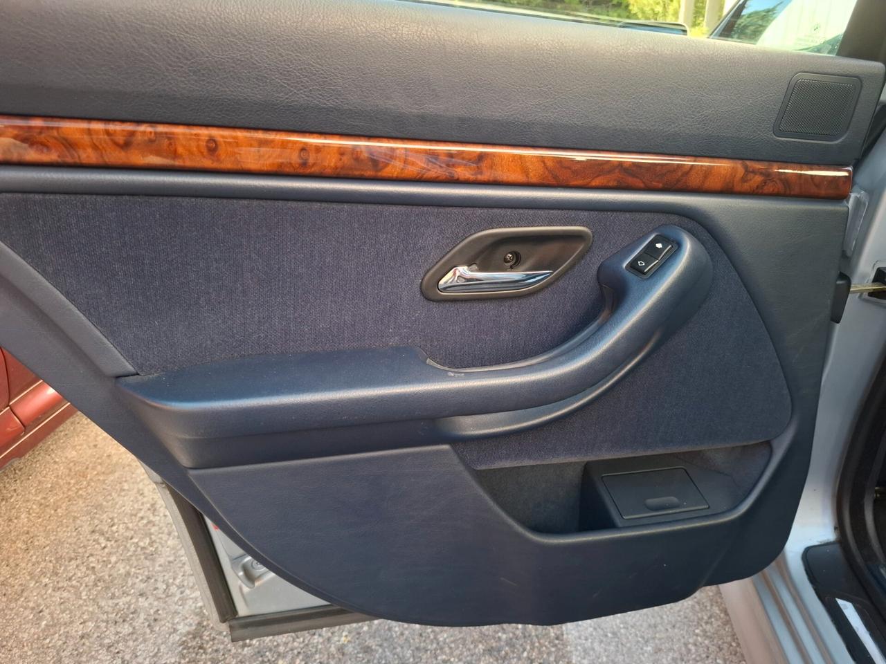 Bmw 520i 24V e39