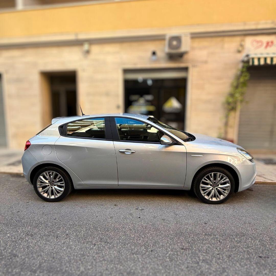 Alfa Romeo Giulietta 1.4 Turbo 120 CV GPL Super