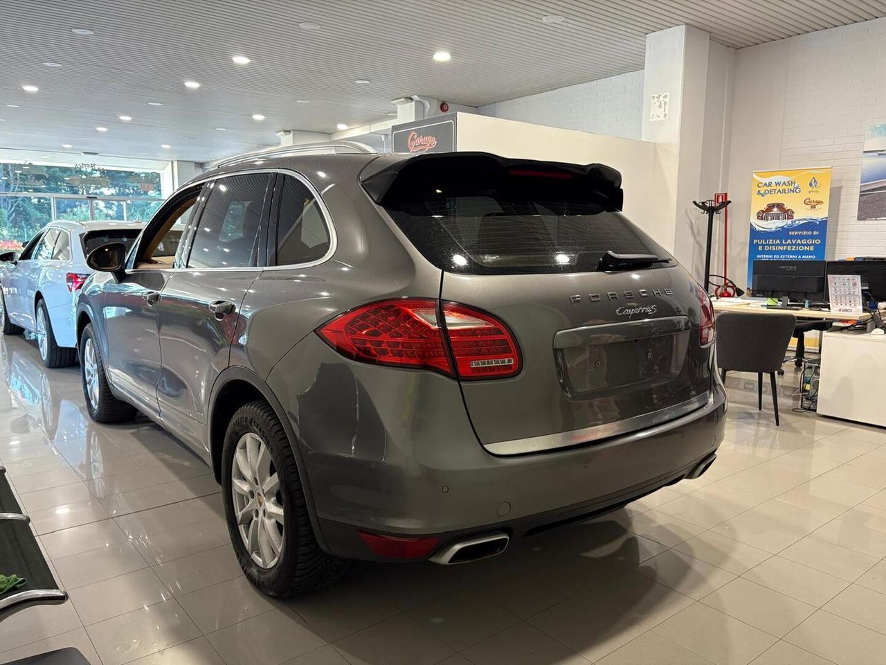 Porsche Cayenne 3.0 V6 tdi 245cv tiptronic