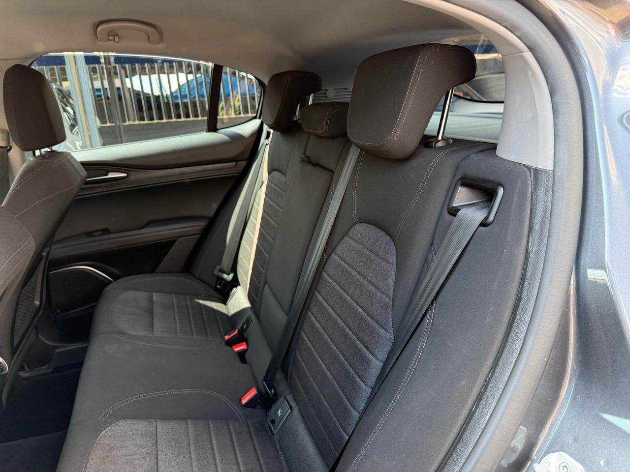 Alfa Romeo Stelvio 2.2 Turbodiesel 180 CV AT8 Q4 Business